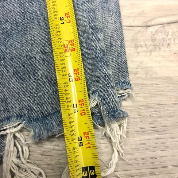 Vervet Casual Distressed Jeans - Picture 5 of 6